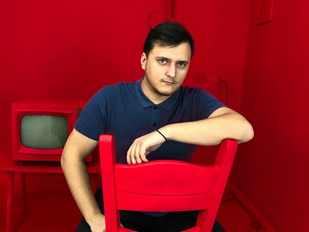 558B16EF-5BD2-4023-B606-75E70EC3BAD8